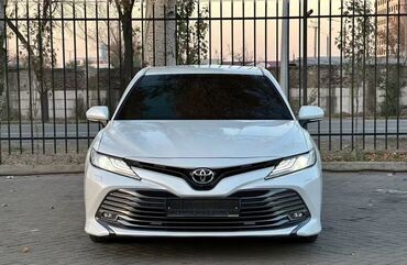 Toyota Camry: 2018 г., 2.5 л, Автомат, Бензин, Седан