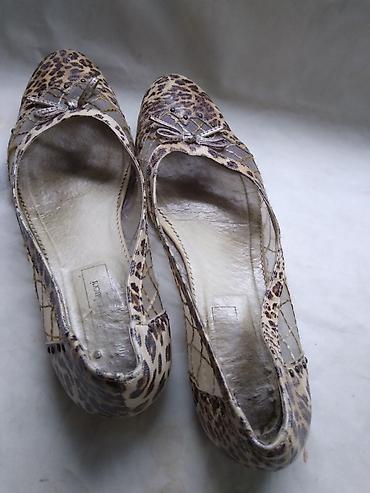 quechua cizme: Zenske sandale oko br.39,gaziste 27 cm.ravna peta,polovne.nalepljen — 3