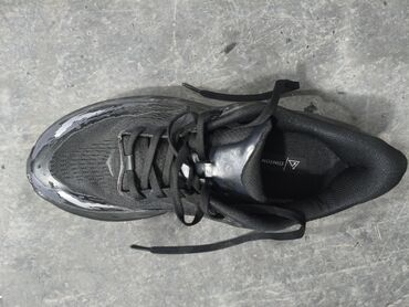 Куртки: Безрукавки новые 3 шт 48, 50, 52 р в машине в городе позвоните или — 11