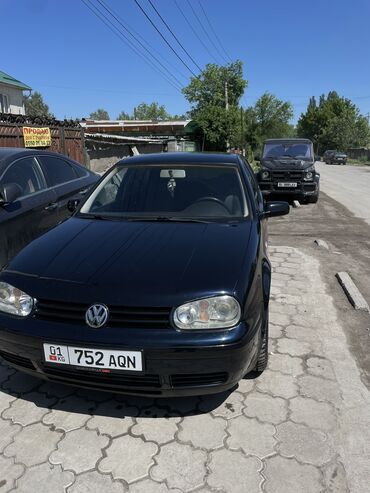 Volkswagen: Volkswagen Golf: 2002 г., 2 л, Механика, Бензин, Хетчбек