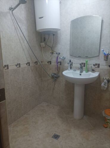 Köhnə tikili: Bakı, 3 otaqlı, Köhnə tikili, 82 kv. m — 25