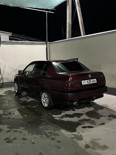a 210: Volkswagen Vento: 1992 г., 1.8 л, Механика, Бензин, Седан — 6