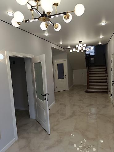 Люстры: Продаётся 2-х этажный дос в г.Кант по ул.Горького в самом центре — 1