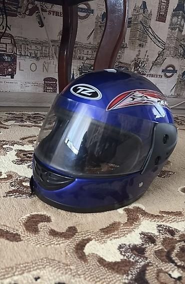 e 200: Her biri 8 manatdi Moto dəbilqə – tam üzlü (full-face) model - Rəng — 1