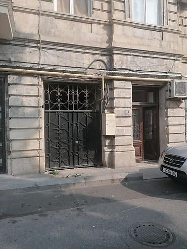 sumqayitda kiraye: Elimerdanbey Topchubashev kucesinde, (kechmish Ezizbeyov adina doqum — 2