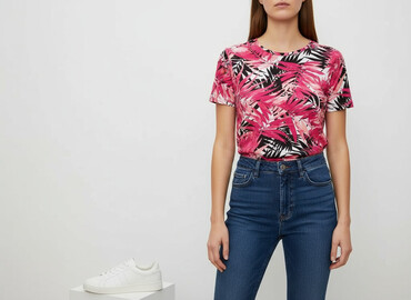 t shirty calvin klein: Women`s T-shirt, size M