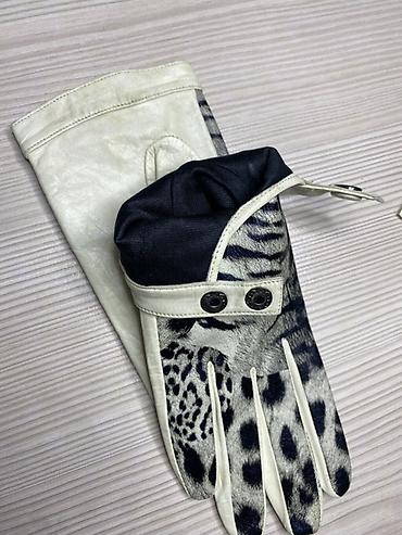 Наборы украшений: Набор женских аксессуаров Состав: - Перчатки: - Классические — 10