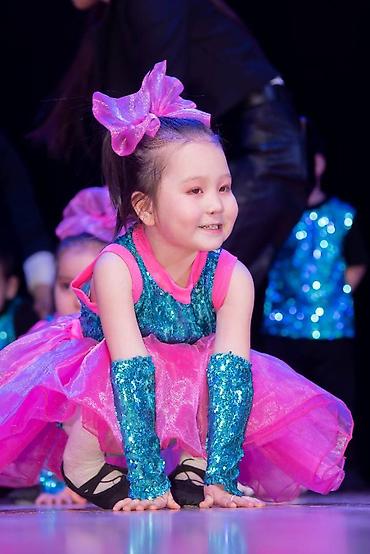 Прокат детских карнавальных костюмов: Сдаются на прокат детские формы Барби и Кена на утренники для детей — 10