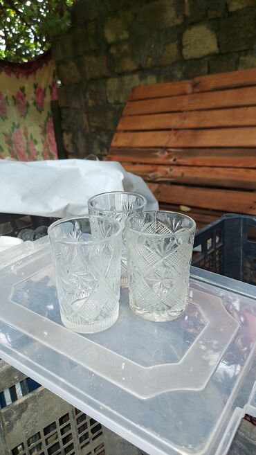 Digər dəstlər və servizlər: Duz qabı 20 ədəddən çox,külqabı 20 ədəddən çox,çərəz qabı 50 ədəddən — 2