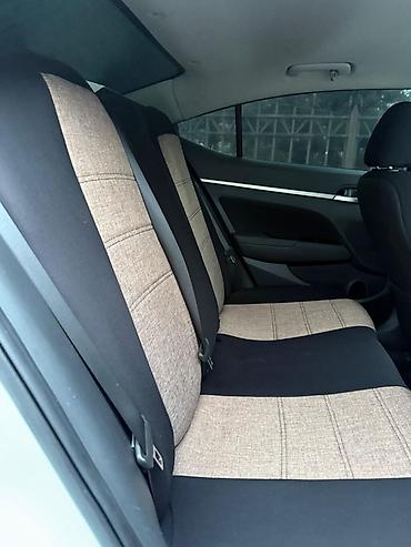 Hyundai: Hyundai Elantra: 2 l | 2019 il Sedan — 6