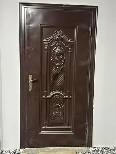 qapi ucun setkalar: Seyf qapi
170azn
Nizami m 7299 leli
