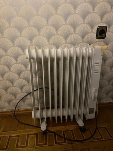 Elektrikli qızdırıcılar və radiatorlar: Elektrik yagla islayan pec. 75 manat