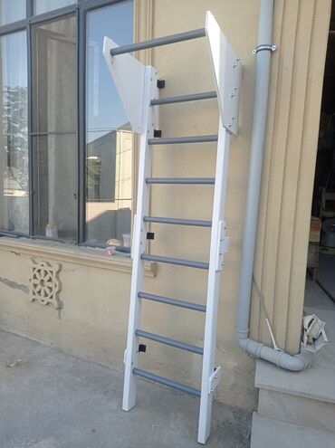 İsveç divarları: Isveç divarı.təzədir.en 60sm,hündürlük 230sm.qiymət 170man.şəhərdaxili — 3