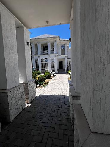 Долгосрочная аренда домов: 350 м², 6 комнат — 14