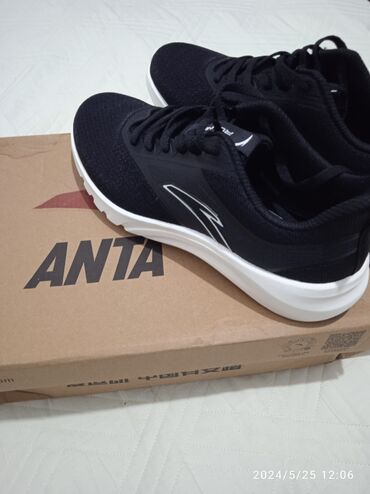 кроссовки 36 размер: Кроссовки Anta оригинал,размер 40.5 .Цена 3800 сом