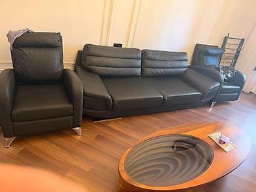 maydadır: Derı divan kreslo. 800azn. ideal veziyyetde ünvan 28 may(7017) *Tehi — 1