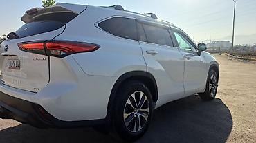 chrysler pacifica: Toyota Highlander: 2020 г., 2.5 л, Вариатор, Гибрид, Кроссовер — 9