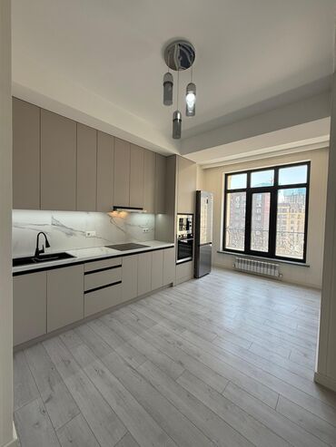 вторичное жилье: 3 комнаты, 105 м², Элитка, 7 этаж, Евроремонт