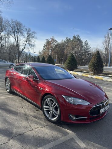 perevod s anglijskogo na russkij: Tesla Model S: 2015 г., Автомат, Электромобиль, Хэтчбэк