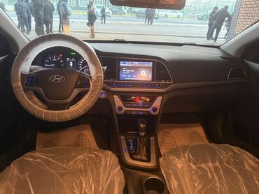 Hyundai: Hyundai Elantra: 2018 г., 1.6 л, Автомат, Бензин, Седан — 10