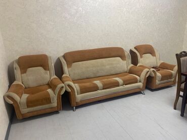 куплю угловой диван бу: Salam divan satılır Evde temir getdiyine göre