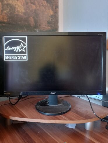 Monitori: Acer monitor je crne boje, elegantnog dizajna, pogodan za — 2