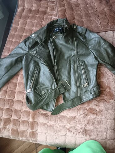 Ostale jakne, kaputi, prsluci: Sinsay ženska biker jakna - Brend: Sinsay (outerwear collection) - na lalafo.rs — 3 Ostale jakne, kaputi, prsluci: Sinsay ženska biker jakna - Brend: Sinsay (outerwear collection) - — 3