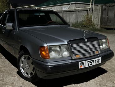 зимнее: Mercedes-Benz W124: 1992 г., 2 л, Механика, Бензин, Седан