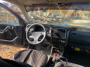 бмв мото: Volkswagen Vento: 1993 г., 1.8 л, Механика, Бензин, Седан