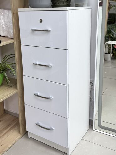 буу зеркало: Chest of drawers Without mirror, Колдонулган