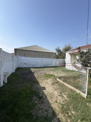 Həyət evləri və villaların satışı: Sabunçu qəs. 2 otaqlı, 60 kv. m, Kredit var, Orta təmir — 3