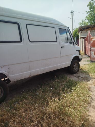 Mercedes-Benz Спринтер: 1995 г., 2.9 л, Механика, Дизель