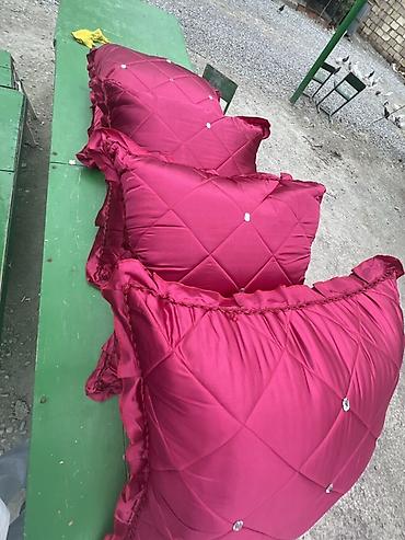 акриловые краски в баку: Dekorativ yastıq dəsti - Rəng: tünd çəhrayı/bordo - Material: parlaq — 3