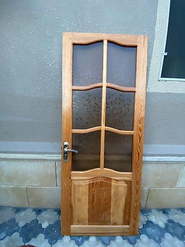 kuxna qapilari: Taxta şüşəli daxili qapı - Material: təbii ağac karkas, laklı səth - — 1