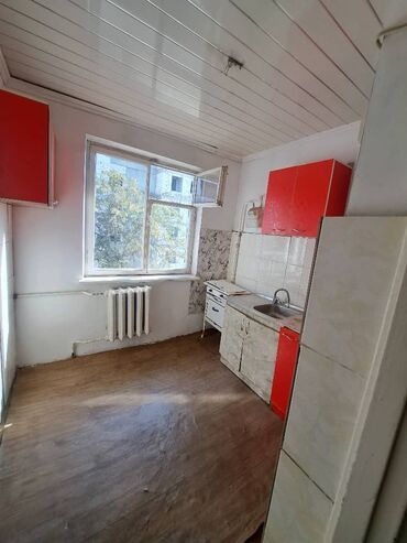 аренда дома иссык куль: 1 комната, 33 м², 103 серия, 4 этаж, Старый ремонт