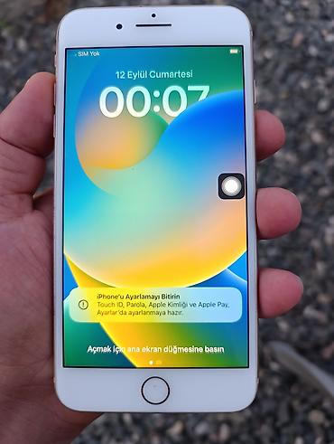 4848 nömrə: IPhone 8 Plus, 64 GB, Qızılı, Qırıq — 2