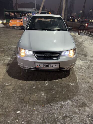 Daewoo: Daewoo Nexia: 2010 г., 1.6 л, Механика, Бензин, Седан