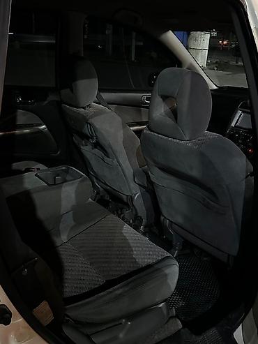 легаси айка: Honda Stream: 2004 г., 1.7 л, Автомат, Бензин, Минивэн — 9
