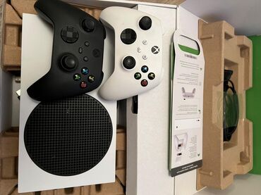 цена xbox: Игровая консоль Xbox Series S в комплекте с двумя беспроводными