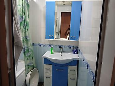 keci sanen: Mavi-ağ rəngli vanna otağı mebeli dəsti - Lavabo: Asimmetrik qabaqlı — 1