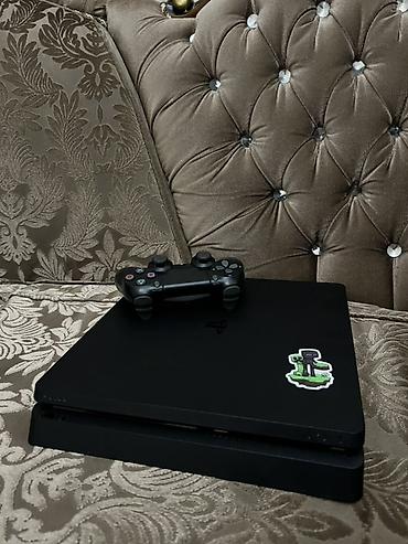 Elektronika: PlayStation 4 Slim (qara) oyun konsolu - Model: PS4 Slim - Rəng — 1