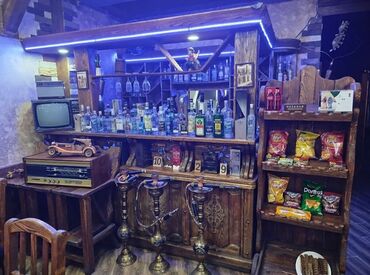 Marketinq, Reklam və PR: Ofisiant tələb olunur