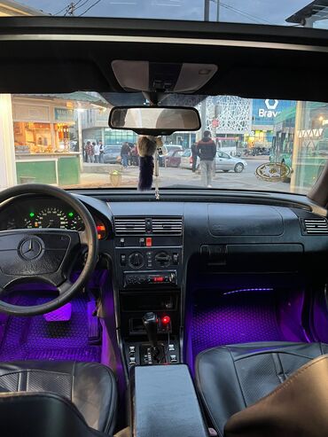 Mercedes-Benz: Mercedes-Benz C-Sinfi (W202) sedan - Kuzov: sedan, qara rəng — 13