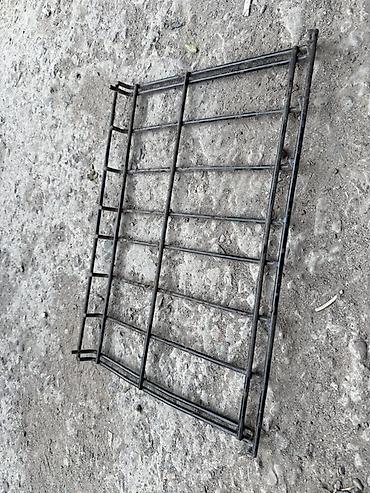 разделитель: Металлическая решётка/полка из стальной проволоки. Для Газплиты двух — 2