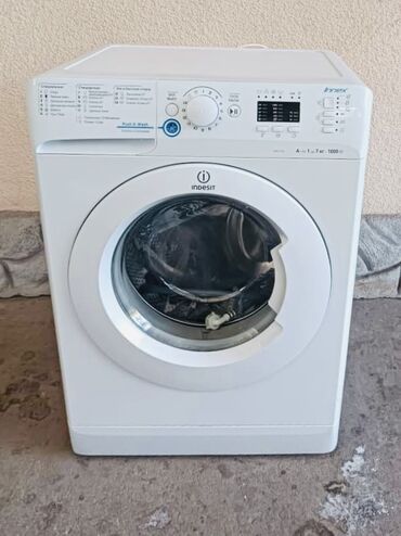 ручная стиральная машина: Стиральная машина Indesit, Б/у, Автомат, До 7 кг, Компактная