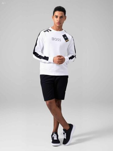 Duksevi: Duksevi 
S m l xl 2xl(pitati za dostupne vel)
Cena 3300 din — 6