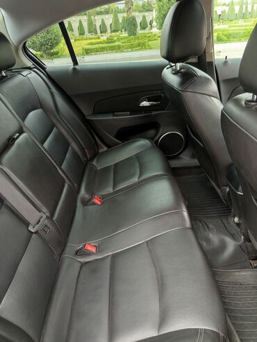 Chevrolet: Chevrolet Cruze LTZ RS sedan – şəhər və tras üçün dinamik və zərif — 7