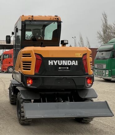 Экскаваторы: Экскаватор, Hyundai, Колесный