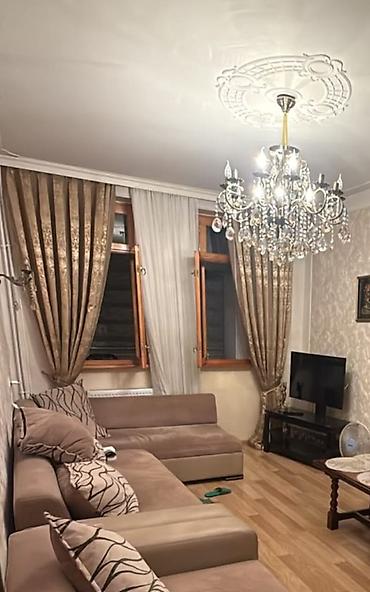 divan kredit: Künc divan, İşlənmiş, Bazalı, Çatdırılma yoxdur — 1