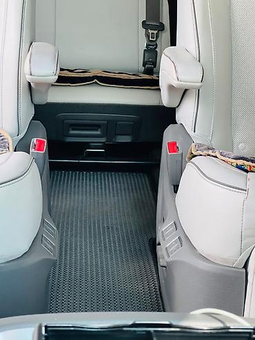 byd e2 2025: Hyundai Staria: 2021 г., 3.5 л, Автомат, Газ, Минивэн — 8